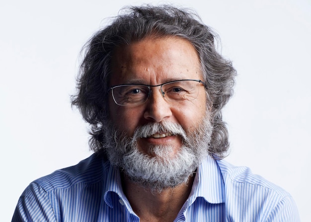 Italie portrait en studio d'un homme barbu d'âge moyen