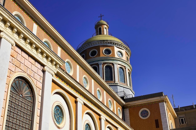 Italie, Sicile, Tindari, le dôme du Sanctuaire Sainte-Marie