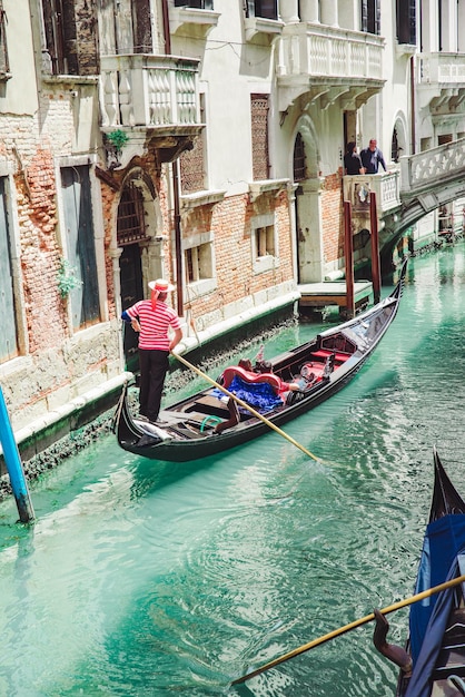 Italie Venise 25 mai 2019 personnes en gondole en tournée par canal