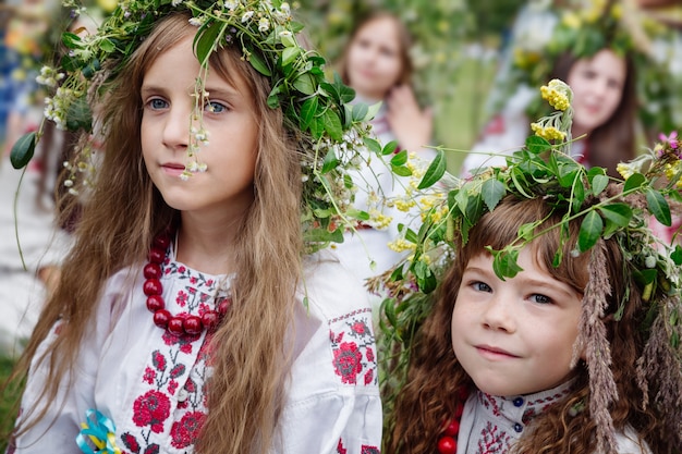 Ivana Kupala Night, également connue sous le nom de jour Ivan Kupala, une célébration slave d'origine païenne ancienne marquant la fin du solstice d'été et le début de la récolte - Midsummer