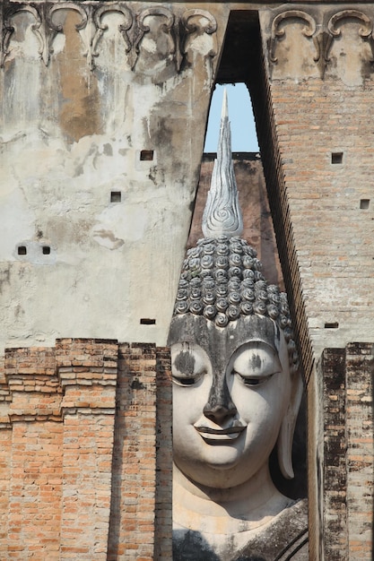 J'ai vu une statue dans l'église