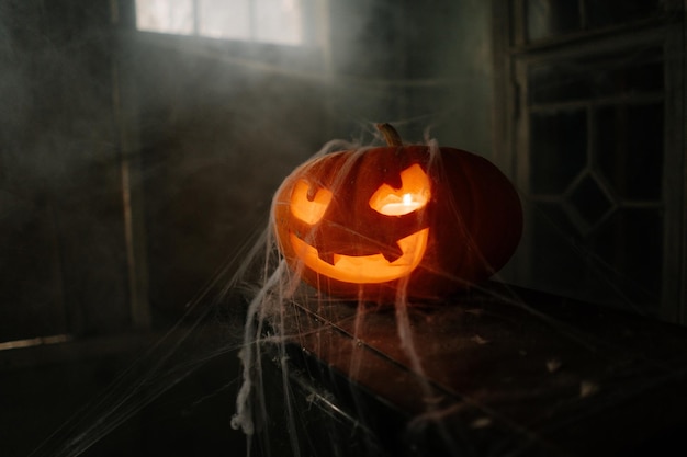 Jack O'Lantern recouvert d'une toile d'araignée