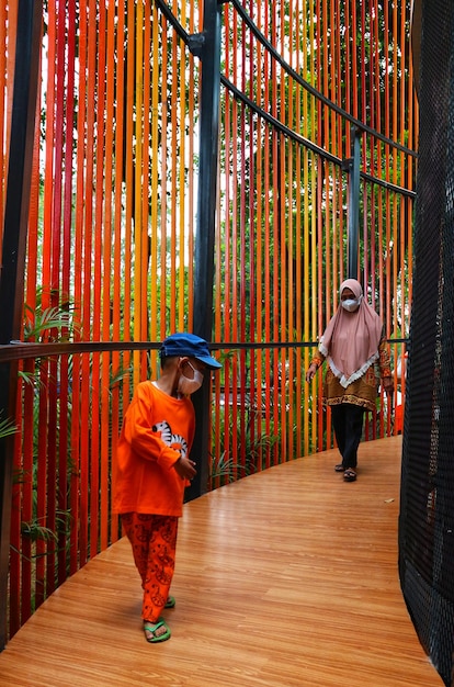 Jakarta Indonésie en août 2022 Visiteurs amoureux de la flore et de la faune visitant l'exposition Flona 2022 au Banteng Field dans le centre de Jakarta