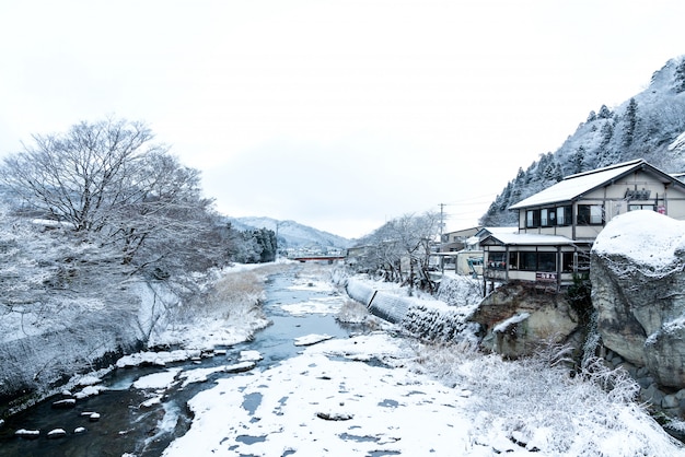 Japon paysage invisible vue depuis le pont de Yamadera