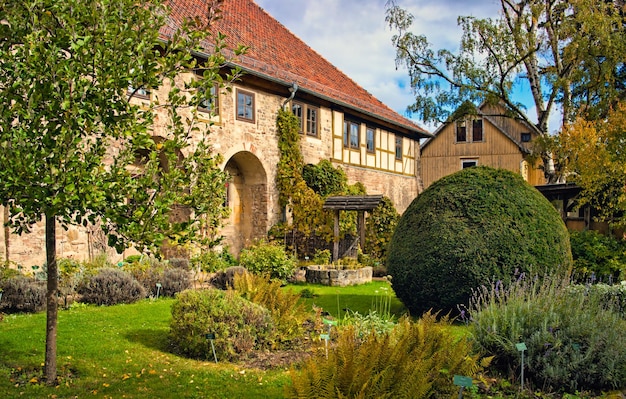 Un jardin de monastère traditionnel en Allemagne