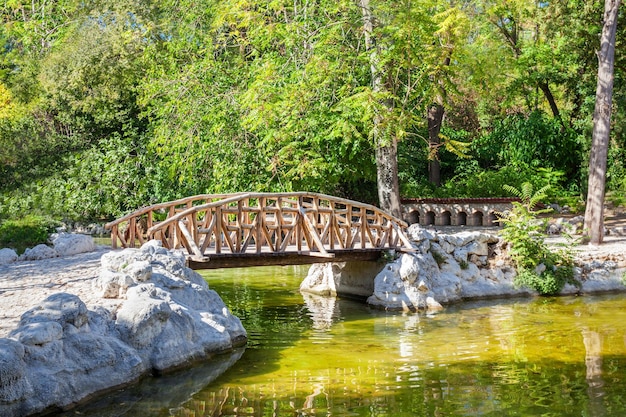 Le jardin national ou le jardin royal est un parc public au centre de la capitale grecque Athènes