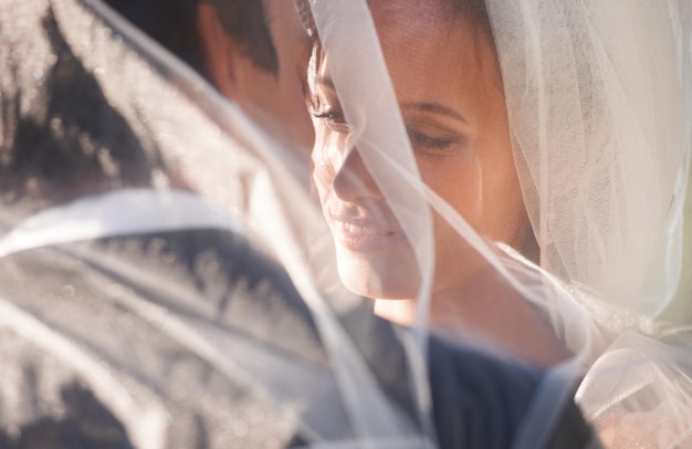 Je t'aimerai pour toujours Une mariée et un marié le jour de leur mariage