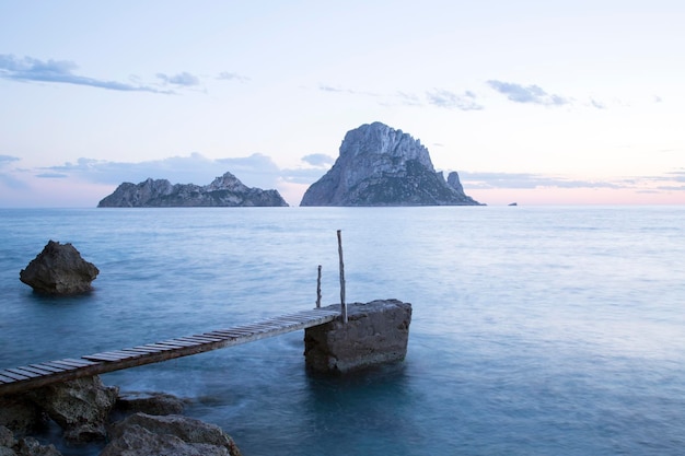 Jetée à Hort Cove Beach Ibiza Espagne