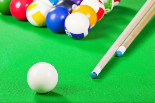 Jeu de billard Boules de billard sur table