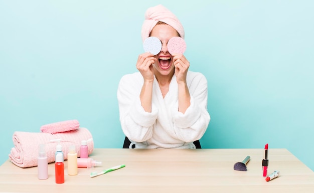 Jeune adulte jolie femme maquillage et concept de beauté