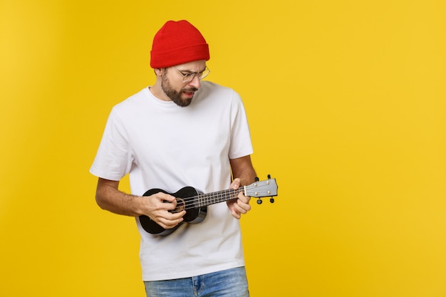 Jeune beau guitariste.