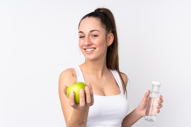 Jeune, caucasien, girl, pomme, isoler, mur