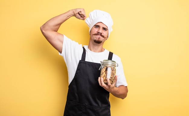 Jeune chef avec moustache