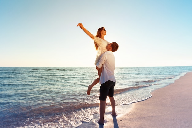 Jeune couple, aimer, vacances