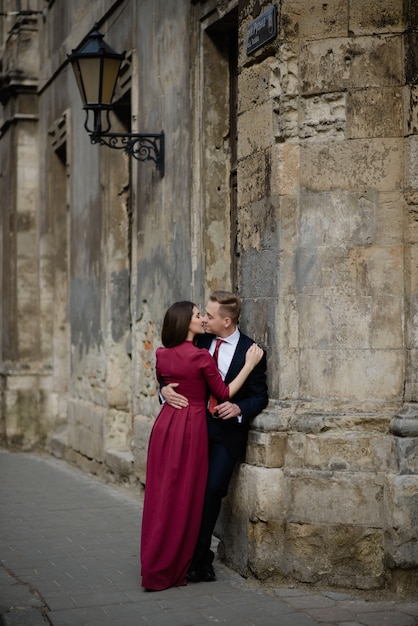 Jeune couple dans un coup franc.