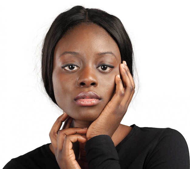 Jeune femme afro-américaine étant déçue