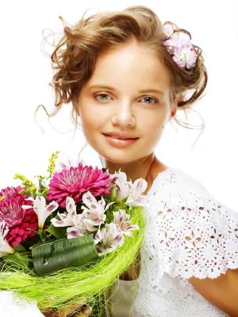 Jeune femme, à, bouquet fleurs