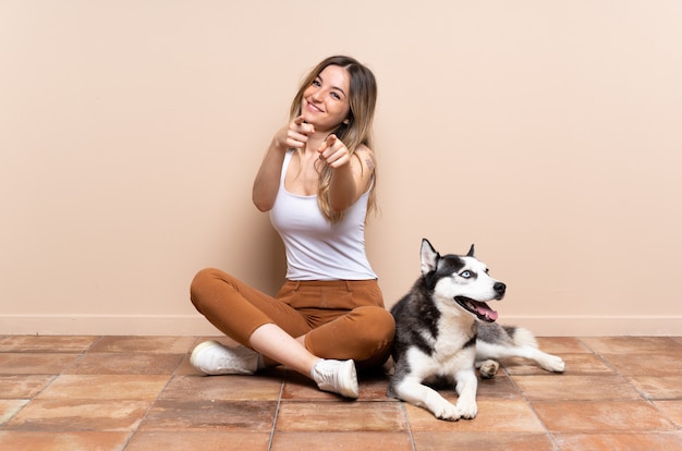 Jeune, femme, chien