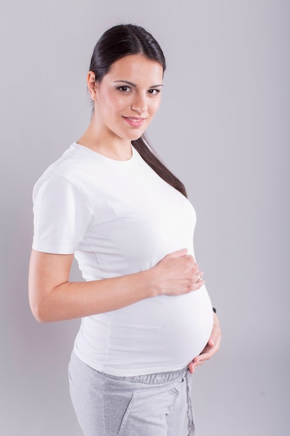 Jeune femme enceinte