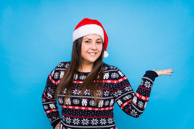 Photo jeune femme fête le jour de noël