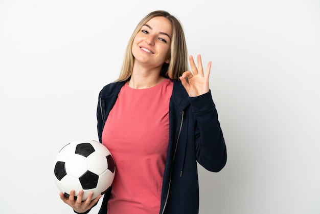 Une Fille Tenant Des Ballons Et Debout Sur Fond Blanc