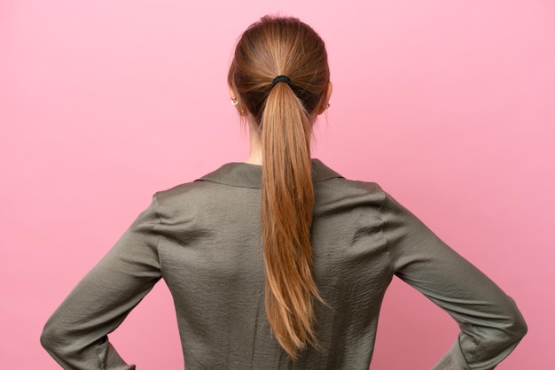 Jeune, femme, isolé, fond