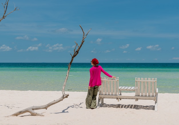 Jeune, femme, plage