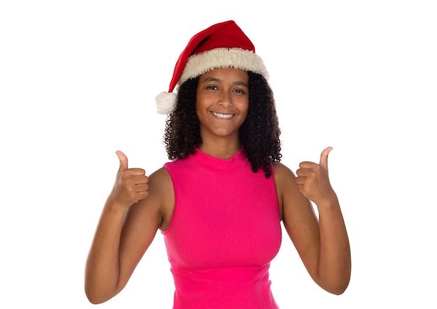 Jeune fille afro-américaine portant un chapeau de noël