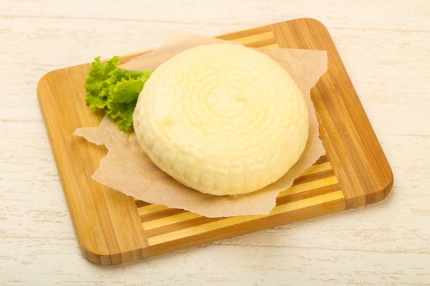 Jeune fromage Suluguni