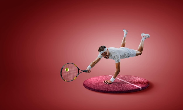 Jeune homme jouant au tennis - figurine sur un stand. Technique mixte