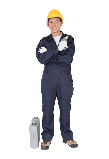 Jeune homme à tout faire debout avec sa boîte à outils