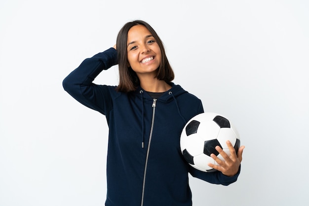 Jeune, joueur football, femme, isolé, rire