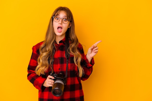 Jeune, photographe, caucasien, femme, isolé