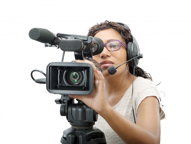Jeunes femmes afro-américaines avec caméra vidéo professionnelle