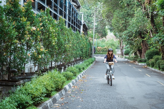 Jeunes Femmes, équitation, Plier, Vélos, Route