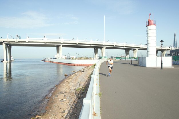 Jogging tôt le matin