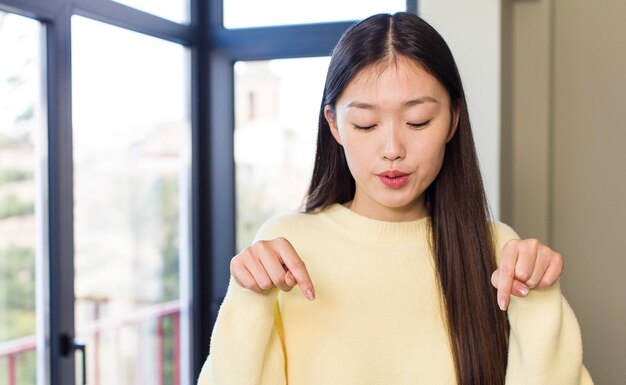 Jolie femme asiatique