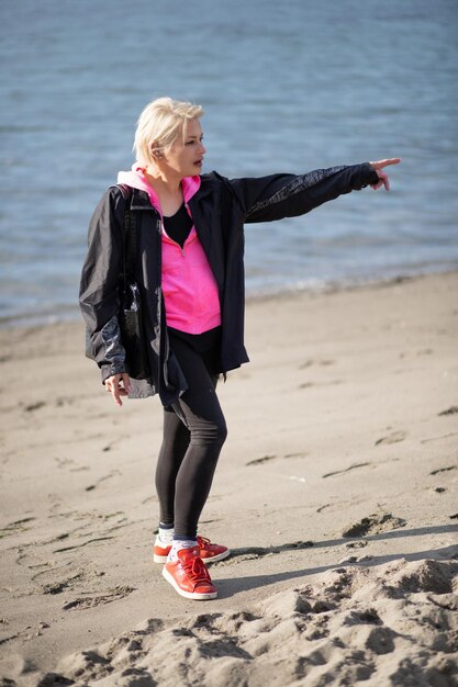 Jolie femme sur la plage