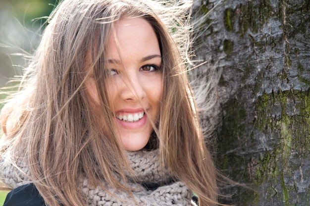 Jolie fille souriante