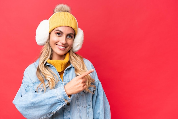 Photo jolie jeune femme uruguayenne sur fond isolé