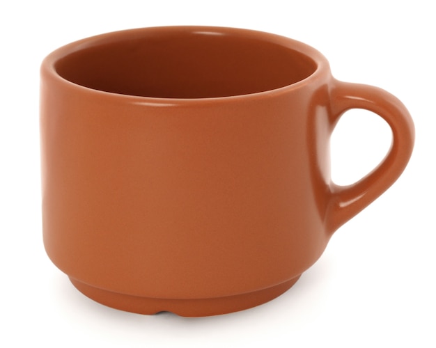 Jolie tasse isolée sur blanc