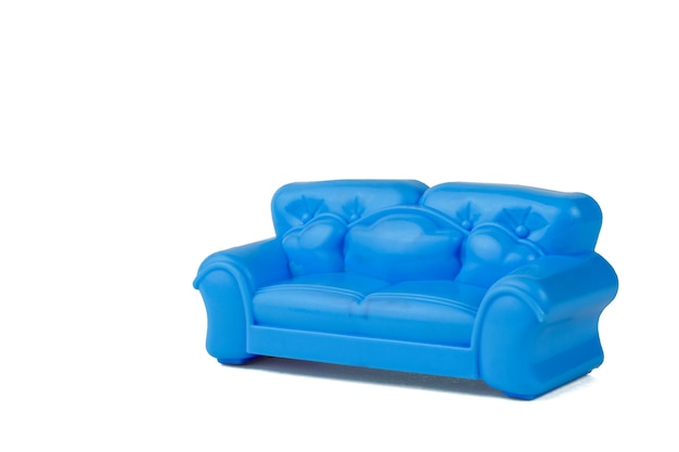 Jouet moderne bleu beau canapé isolé sur blanc