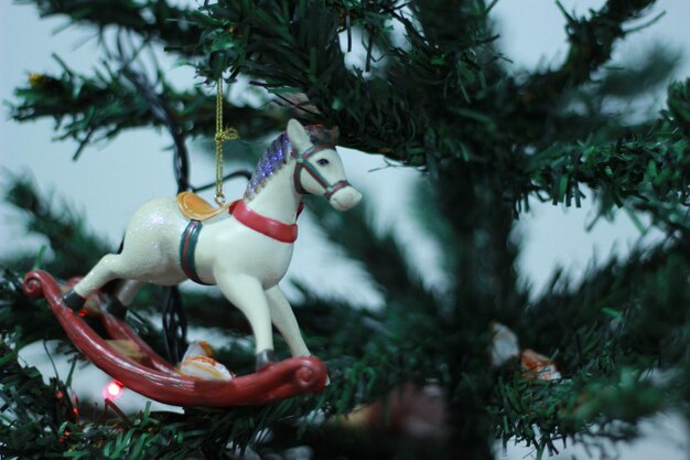 Des jouets et des décorations pour l'arbre de Noël, des personnages de la nouvelle année, des photos de haute qualité.