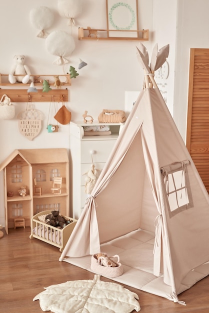 Jouets éducatifs en bois pour enfants Décoration de chambre d'enfant Salle de jeux de style scandinave Wigwam