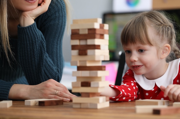 Jouets de jeu pour enfants mignons