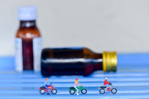 Jouets de motards miniatures pour enfants