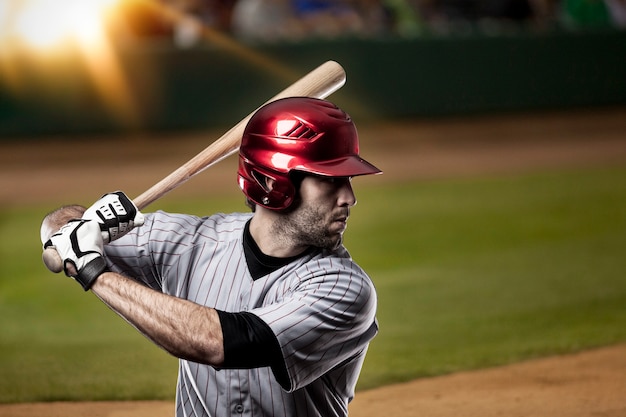 Joueur de baseball sur un stade de baseball.