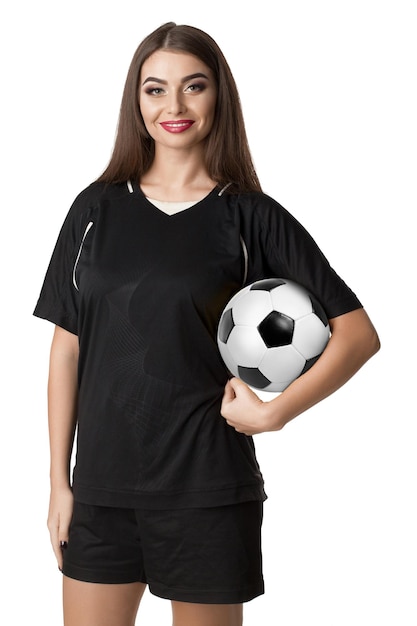 Joueuse de soccer femme avec ballon de soccer sur fond blanc