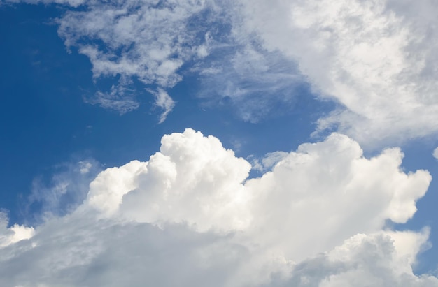 Jour de ciel nuageux. élément de conception