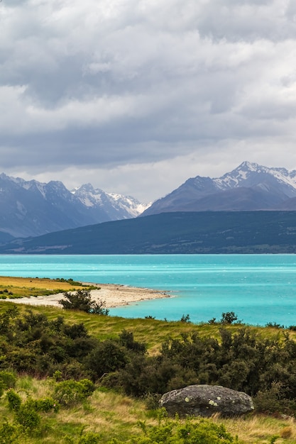 Photo jour nuageux au lac pukaki ile sud nouvelle zelande